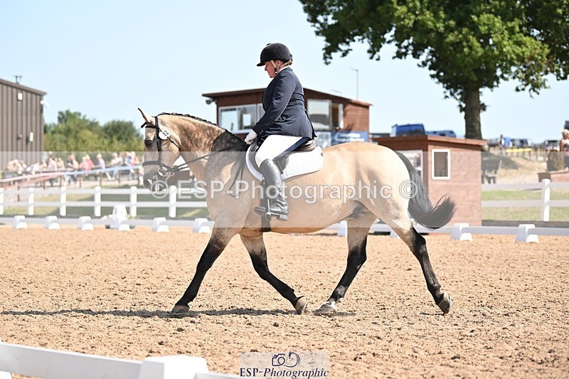 250816-111309-03559 - 082-Sarah.DavisWinston.Classic.Gold