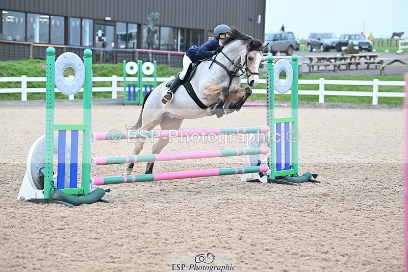 240128A-111206-00453 - Cls 3 Pony Discovery and 90cm Open