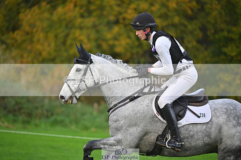 241025-155544-10421 - 236-Musa.Hussain-LIQUID.LUCK