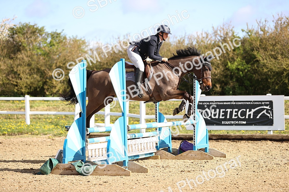 SBM_003017 - Class 15 - Senior British Novice - 90cm