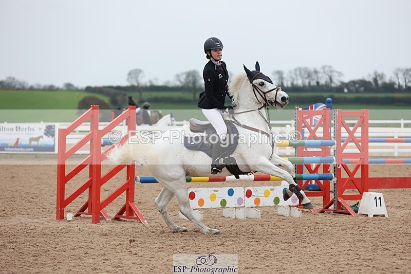 241116X-142801-02468 - Cls 15&16 Pony Nat 1.15m & 1.20m