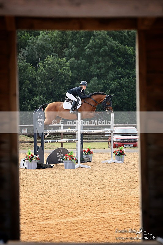 BESJ 120726 269b - Equestrian