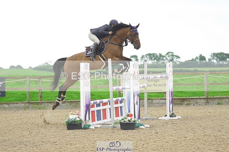 230730A-133824-10154 - Cls 27 Chard Grand Prix