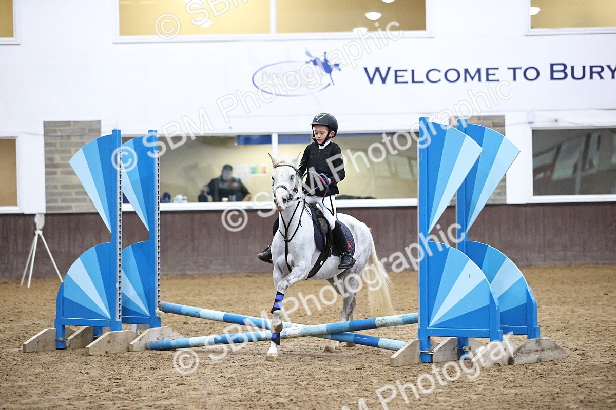 SBM_000067 - Class 1 - Fox Farriers 30cm