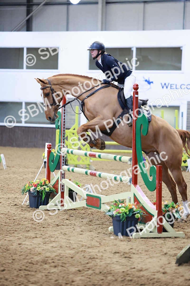 SBM_003668 - Class 11 - Senior Newcomers/ 1.10m Open