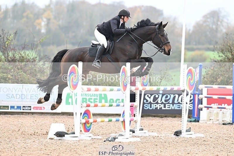 251105-143337-00911 - Cls 06 Fox & 1.20m