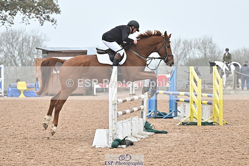 241103A-105339-06786 - SUN Cls 18 British Novice and 90cm Open