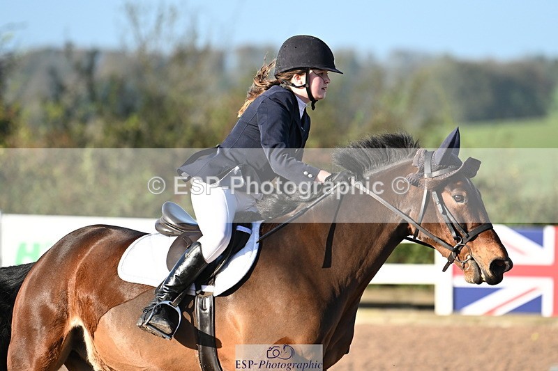 241026A-102046-00126 - SAT Cls 3 Pony Intro 70cm