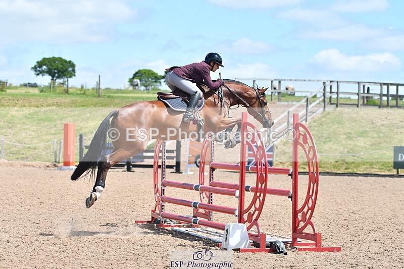 240609A-122824-05177 - Cls 18 Snr Newcomers and 1.10m Open