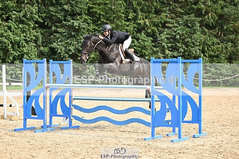 240818-151542-05141 - Cls 12A Snr Foxhunter & 1.20m Open