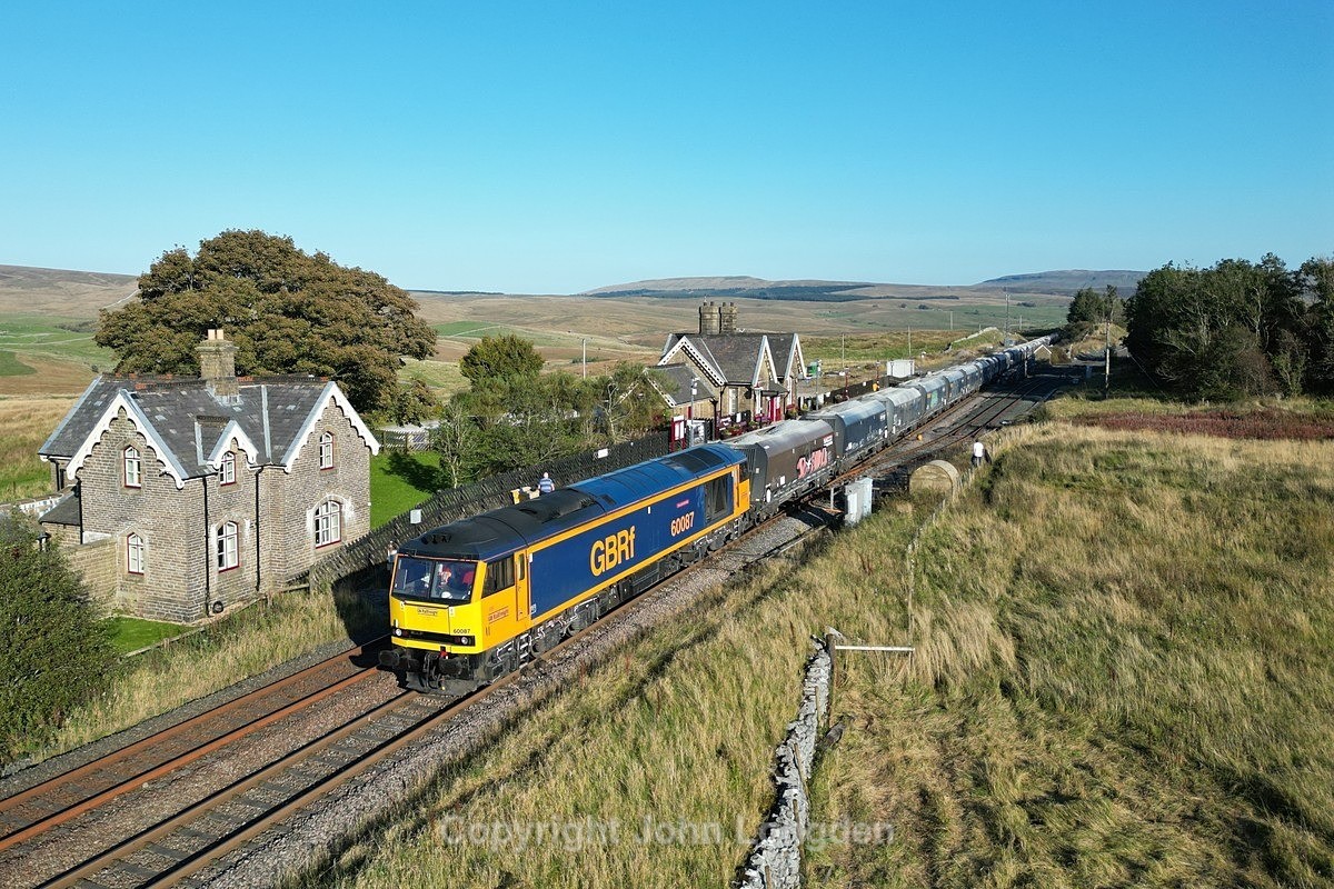 JL - 18.9.24 60087 6E77 Arcow - Hunslet, Ribblehead station - Latest shots