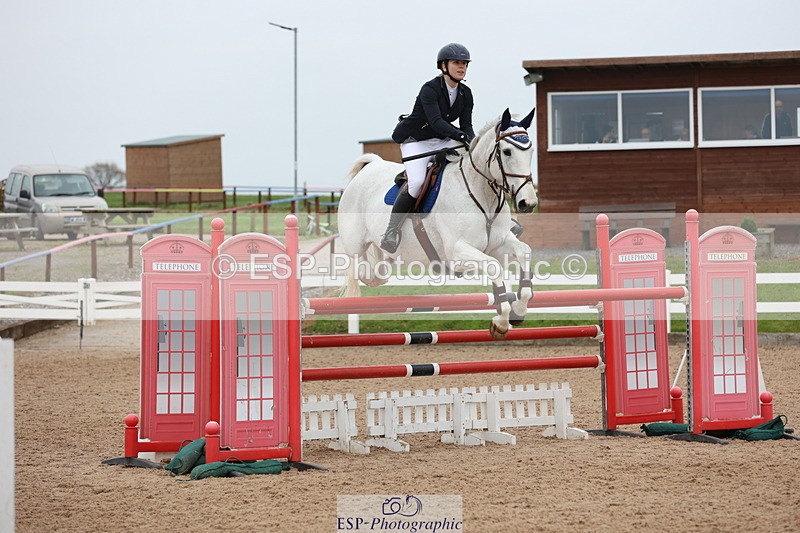 241101A-133714-02158 - FRI Cls 6 Foxhunter and 1.20m Open