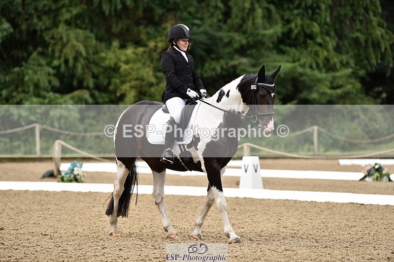 140109A-231610-08413 - 129-Nicole.Windley-Sweetcombe.Huntsmans.Girl