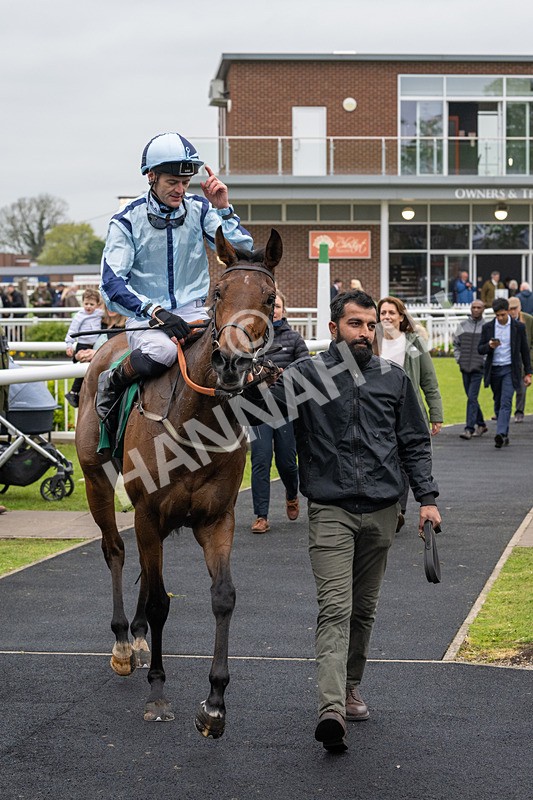 040524-Race 5-Lokana-4801 - Race 5