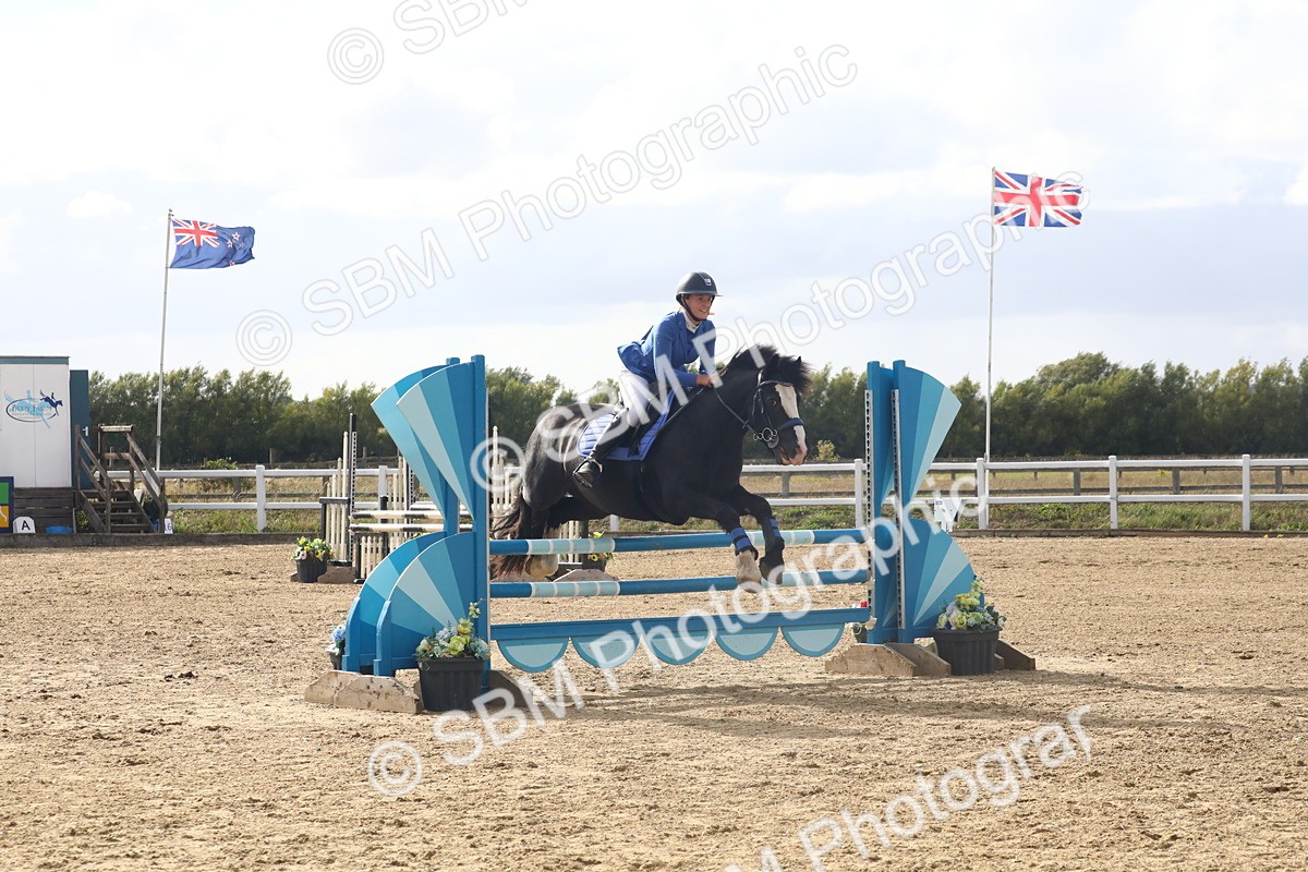 SBM_008007 - Class 12 - 90cm Champs