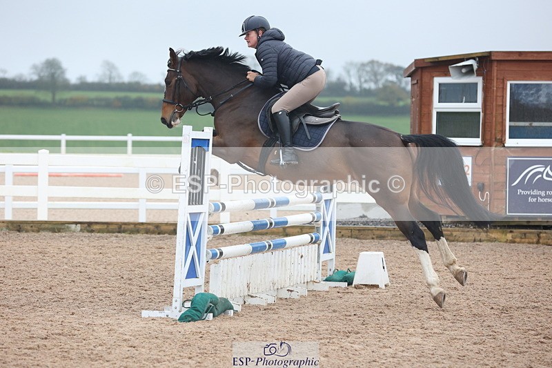 231112A-100636-03202 - Cls 17 Blue Chip Novice Winter Qualifier