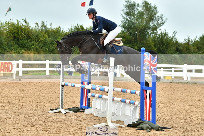 230813A-091532-11000 - Cls 39 A&B British Novice & 90cm Open