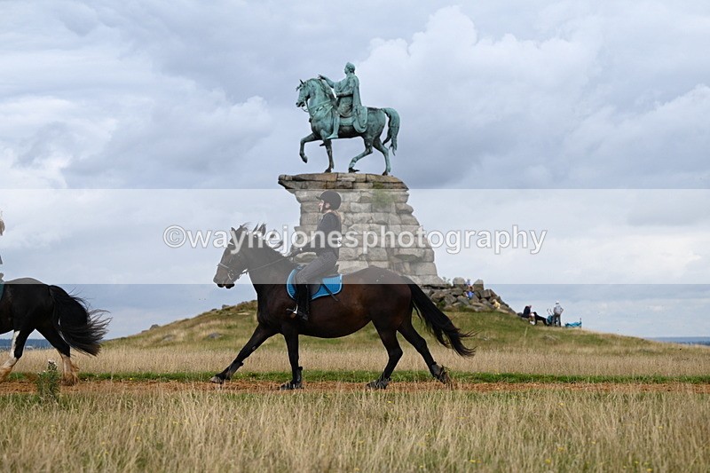 DSC_5106 - Time at Statue 11:10 to 11:42