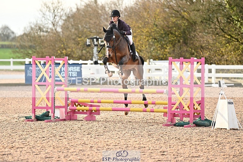 241206-095302-00108 - Cls 2 British Novice and 90cm Open