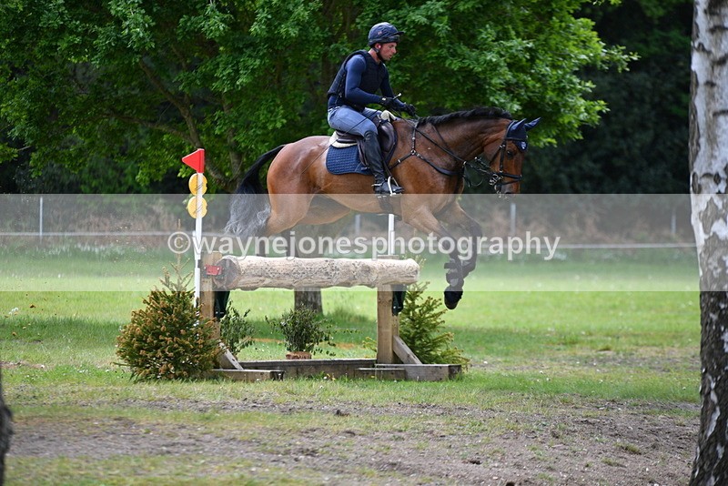 WJ5_5105 - Time 12:04 to 13:05