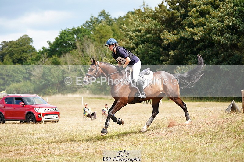 250802A-150014-05582 - D-161-Amelia.Halley-MOMENTUM.21