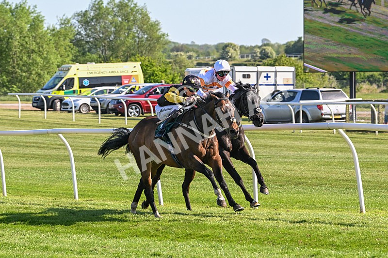120525-Race 7-Water Of Leith-9085 - Race 7