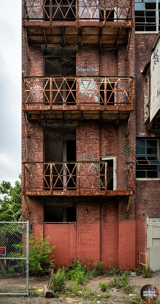 Remington Arms Factory (Bridgeport, CT) | Balconies - Remington Arms Munition Factory