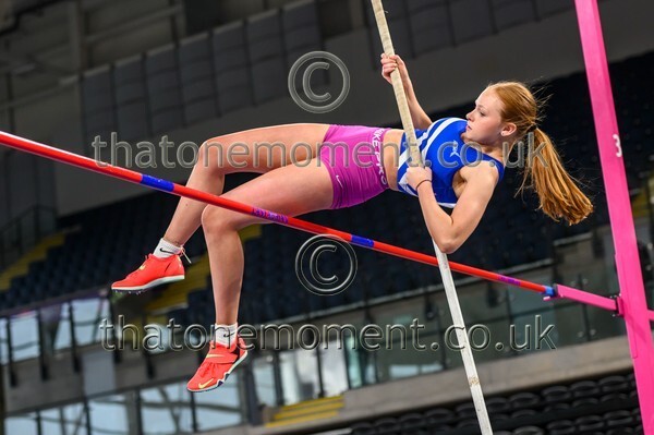 SeniorInd25-916838 - Field Female