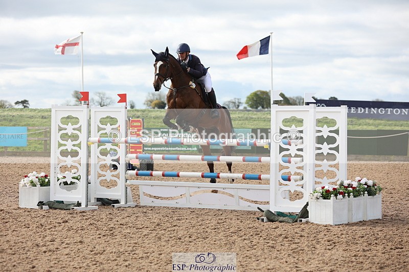 240419A-092600-05541 - Cls 22, 1 Star Gold Tour 1.30m