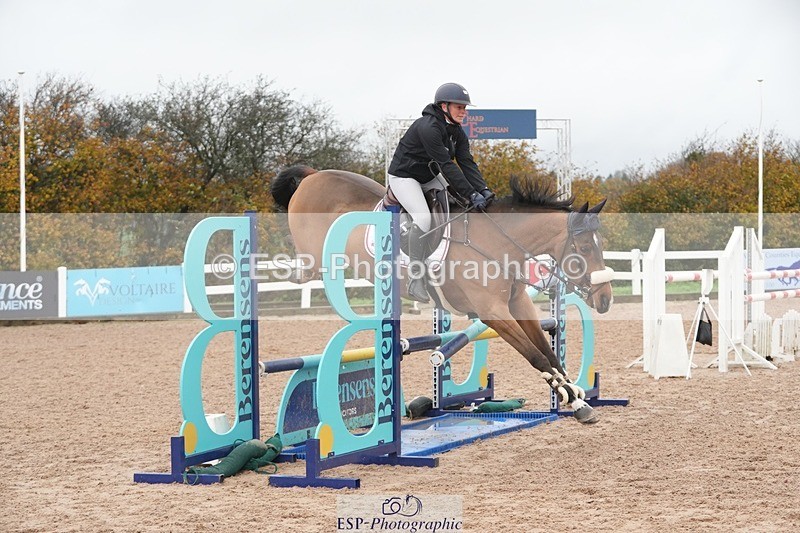 251107-134022-01013 - Cls 5 Newcomers and 1.10m Open