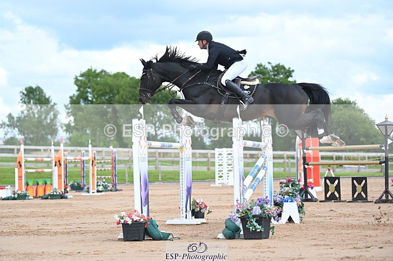 230721A-154706-07429 - Cls 10, 2 Star Big 1.45m Start to break