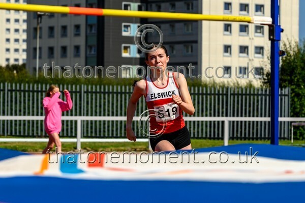 Age25SAT-916144 - Field Female Set Two