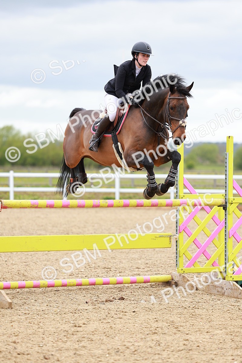 SBM_002573 - Class 11 - Senior Foxhunter - 1.20m