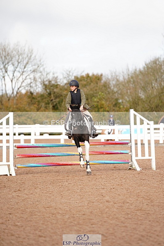 241027A-101954-02067 - SUN Cls 4 Pony British Novice and 80cm