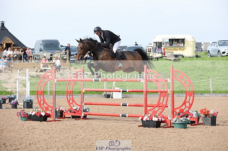 240511A-165240-15074 - Cls 38 National 1.40m Open