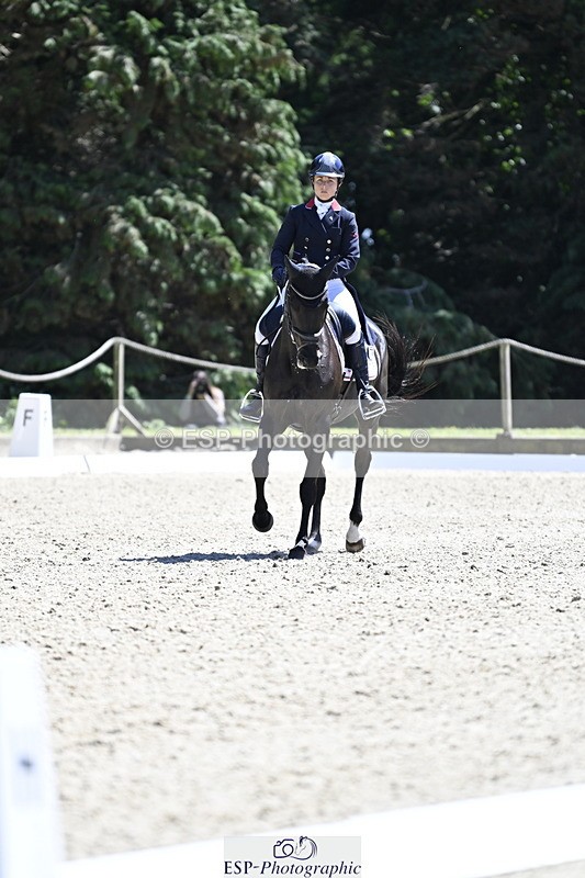 250522A-141513-04323 - D-409-Kirsty.Chabert-HERALDIKS.GIRL.OPPOSITION