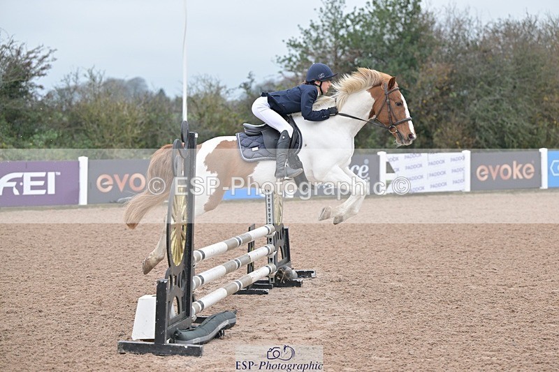 251116-100041-01091 - Cls 2 Pony Intro 70cm