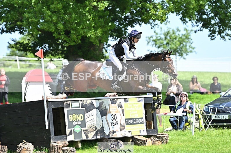 240525-132220-14397 - 116-KEEP_HAPPY-Anna_Price