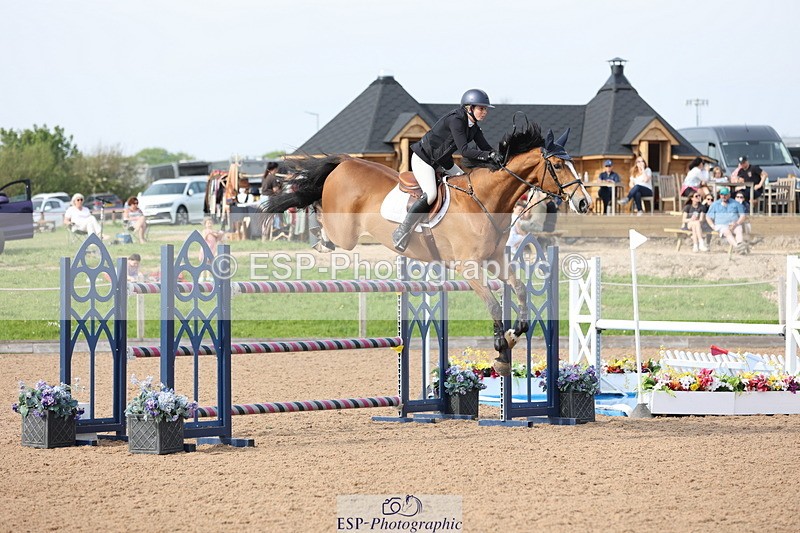 240511A-170301-15160 - Cls 38 National 1.40m Open