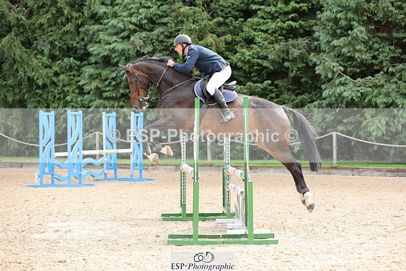 240817-093922-00351 - 02A Snr Brit Nov