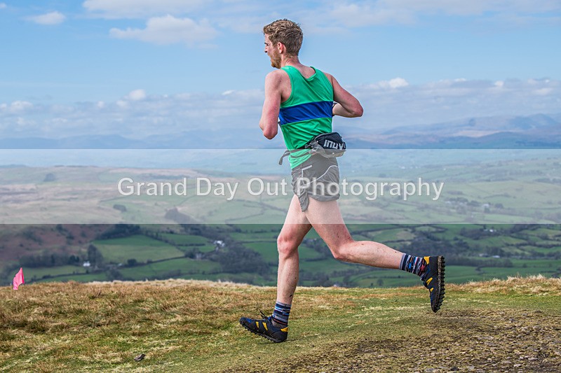 Arant haw-163 - Kendal Winter League Arant Haw Fell Races Sunday 2nd April 2023