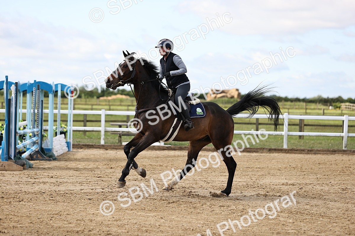 SBM_001940 - Class 8 - Clear Round