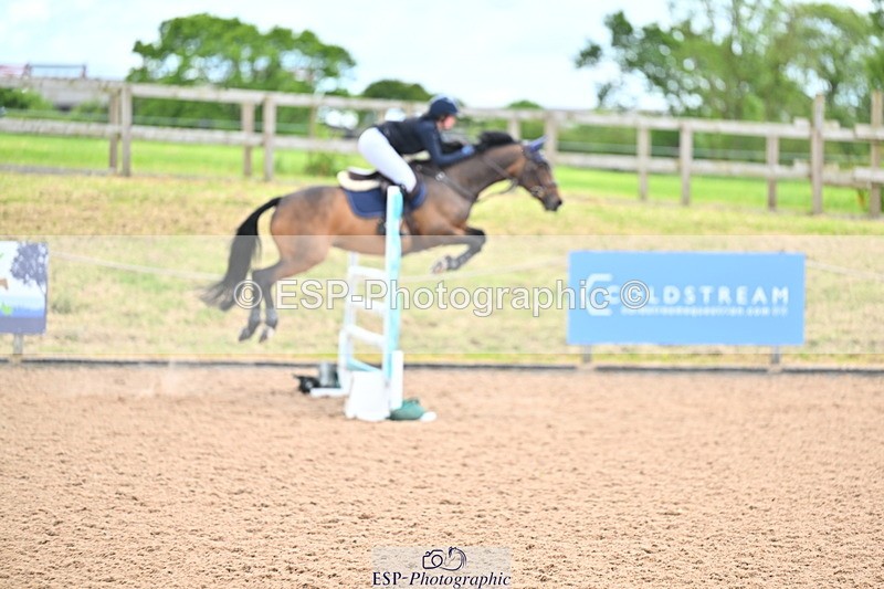 240608A-133549-02603 - Cls 4 Snr Newcomers and 1.10m Open