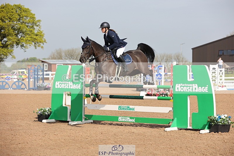 240511A-093208-11112 - Cls 32 Foxhunter