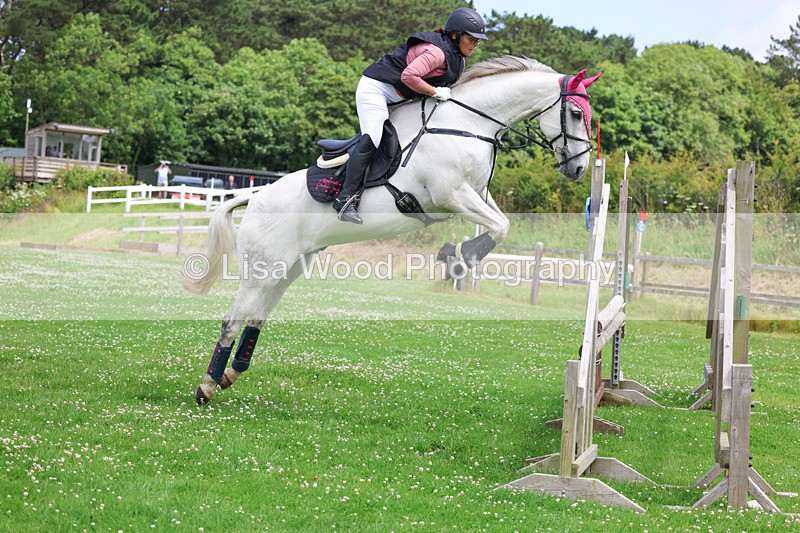 3E7A3529 - Class 6: Hawkins Motors Senior 1.00m Derby