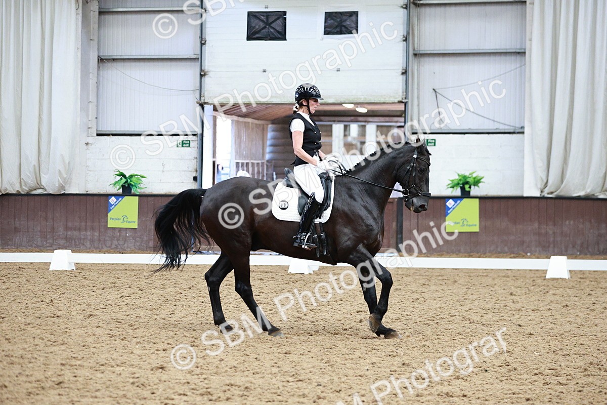 SBM_006431 - Class 16 - Advanced Medium 5 - 16.02-17.22