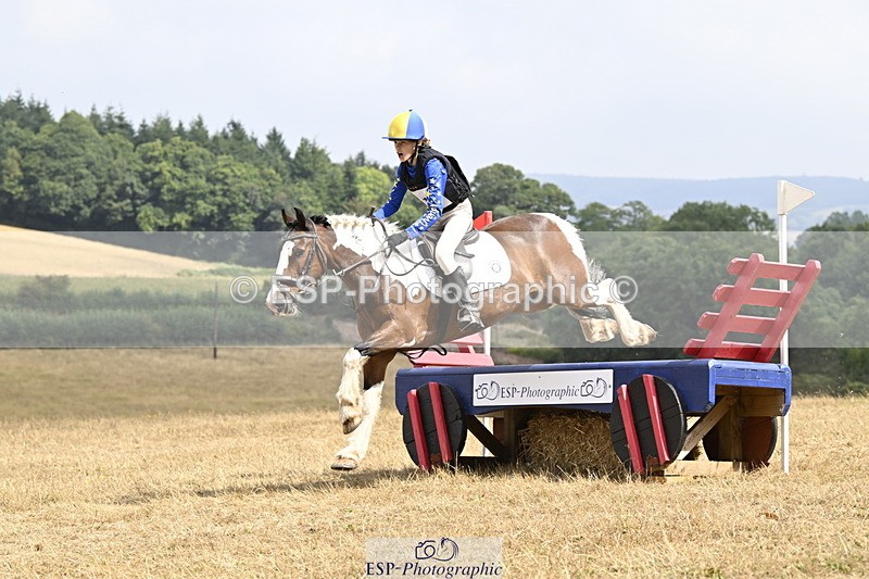 250824A-125251-36523 - 2010-Freya.Hallam-Deakin-Tommy