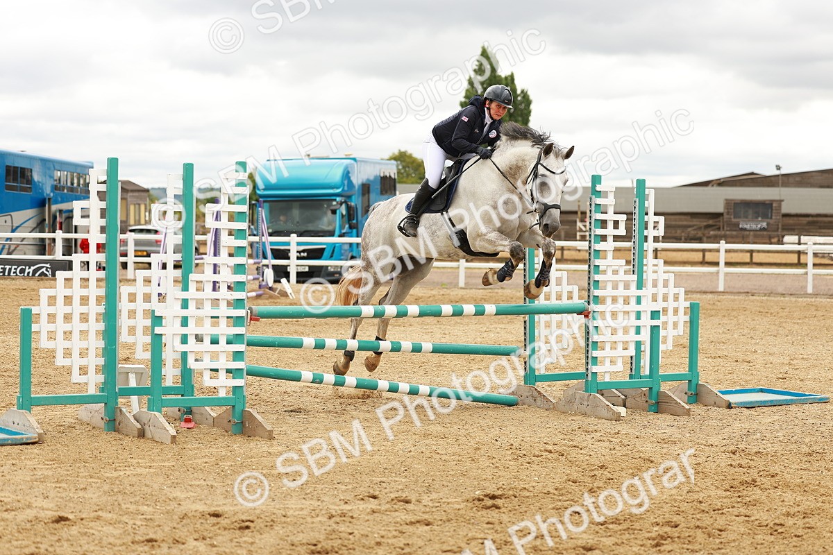 SBM_001951 - Class 9 - Senior British Novice - 90cm