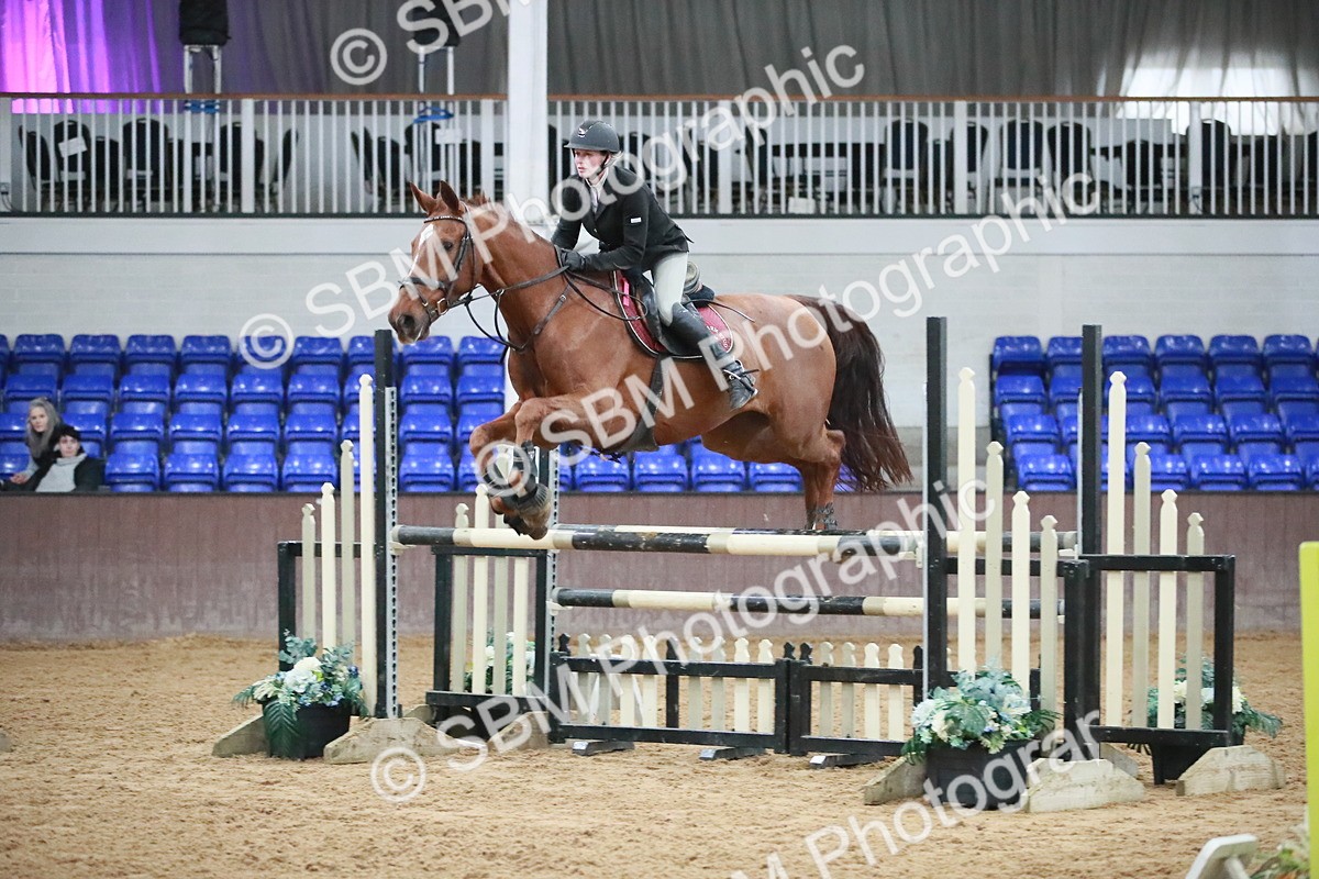 SBM_001122 - Class 4 - Senior Newcomers - 1.10m Open