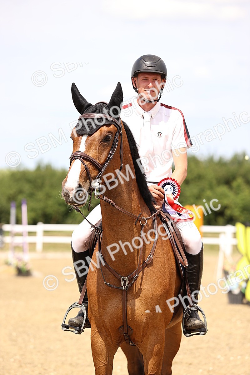 SBM_002145 - Class 16 - GFS Senior Newcomers 1.25m